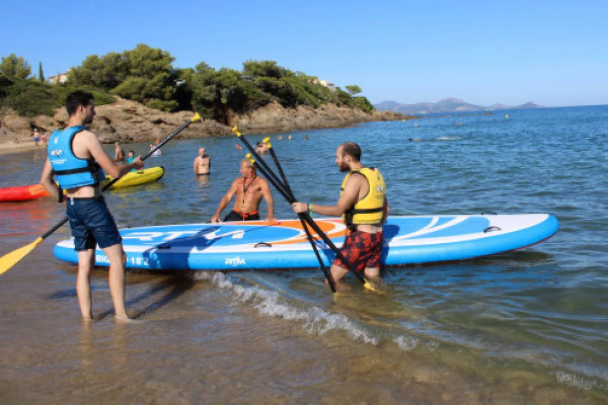 Giant Stand Up Paddle rental - Bonjour Fun