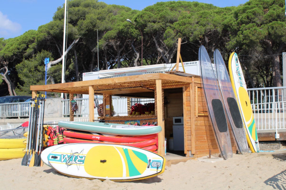 Giant Stand Up Paddle rental - Bonjour Fun