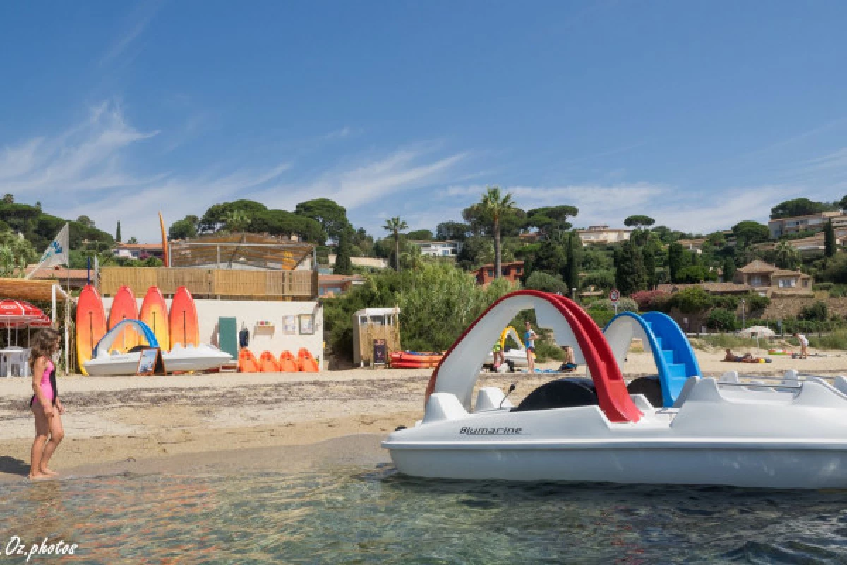  Pedal boat rental - Bonjour Fun