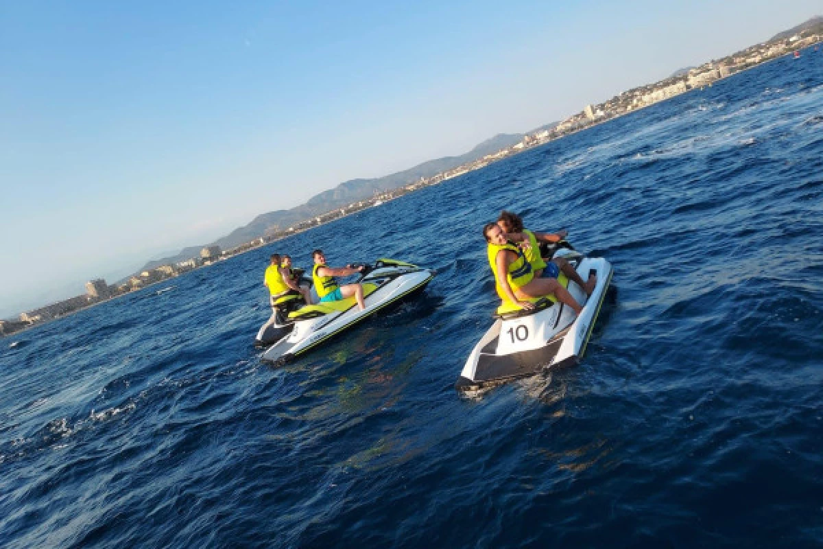 Jet Ski renting with or without Licence - Fréjus port - Bonjour Fun