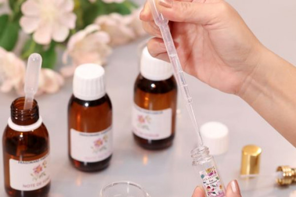 Mini Perfume Workshop in GRASSE (FRENCH RIVIERA) - Bonjour Fun