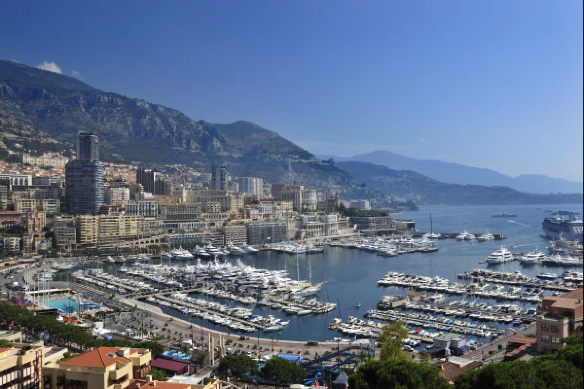 MONACO, MONTE CARLO, EZE & LA TURBIE Small-Group Tour - Bonjour Fun