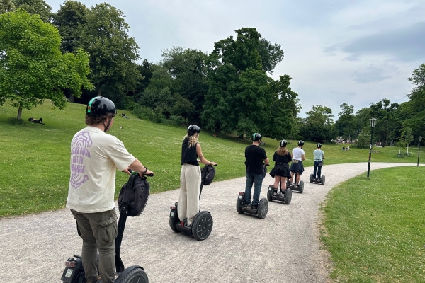 Mönchengladbach Schlösser des Niederrheins XXL Tour (3h) - Bonjour Fun