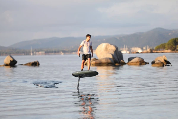 Efoil - Saint Cassien lake eco beach - Bonjour Fun