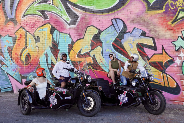 OTA | Retro Tour Lisboa | Side-car Street-Art | 1h00 - Bonjour Fun