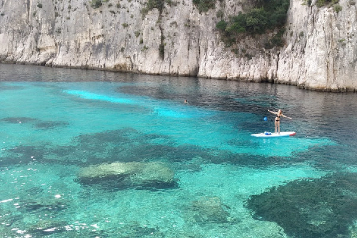 Paddle guided tour calanques of Cassis - Bonjour Fun