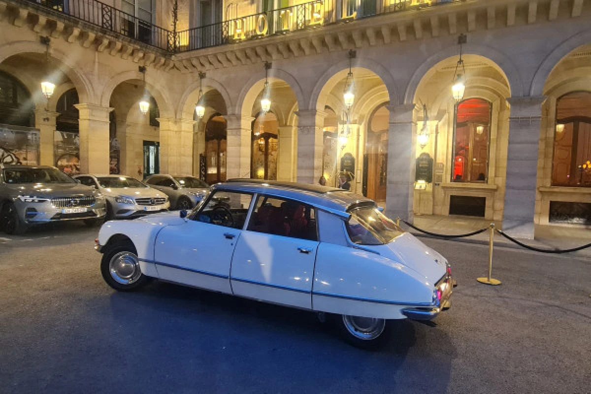 Paris City Tour Citroën DS - - Bonjour Fun