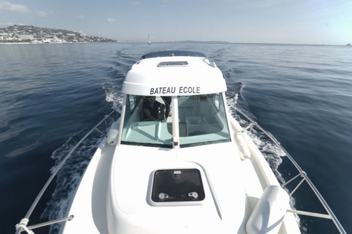 Boat Licence in Cannes - La - Bocca - Bonjour Fun