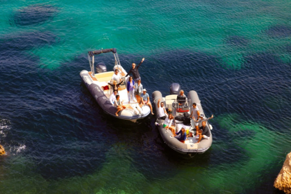 Boat privatization A special day : experience your Bachelor / Bachelorette party at sea - Bonjour Fun