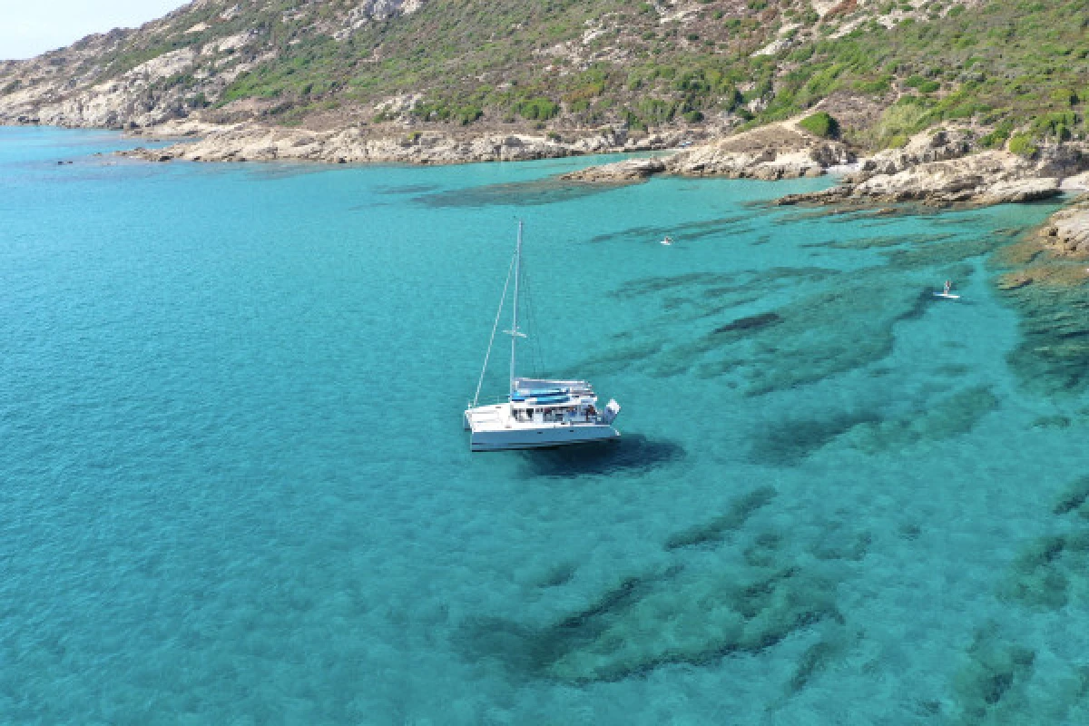 PRIVATE Catamaran trip - full day + nautical activities - Bonjour Fun