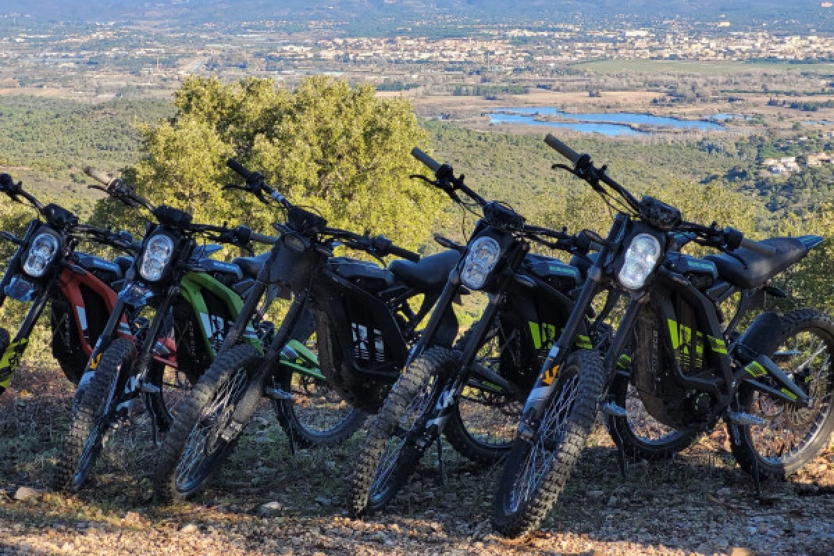 Enjoy a guided trip in an off-road e-moto - Bonjour Fun