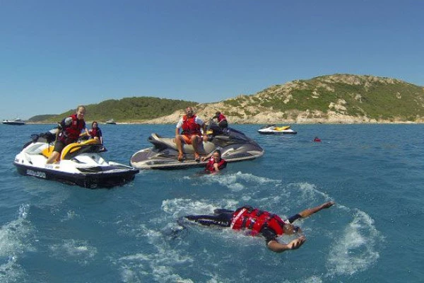 Guided Jet Ski tour - Cap Taillat 4 h - Bonjour Fun