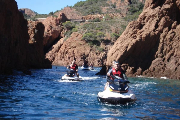 Guided jet ski tour in Cap Esterel 1h30 - Bonjour Fun