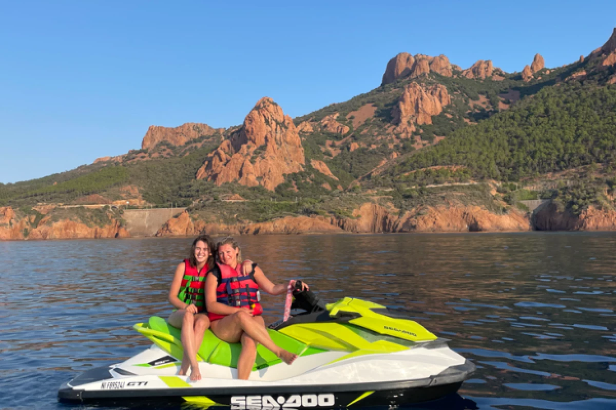 Guided Jet Ski tour - Agay - Bonjour Fun