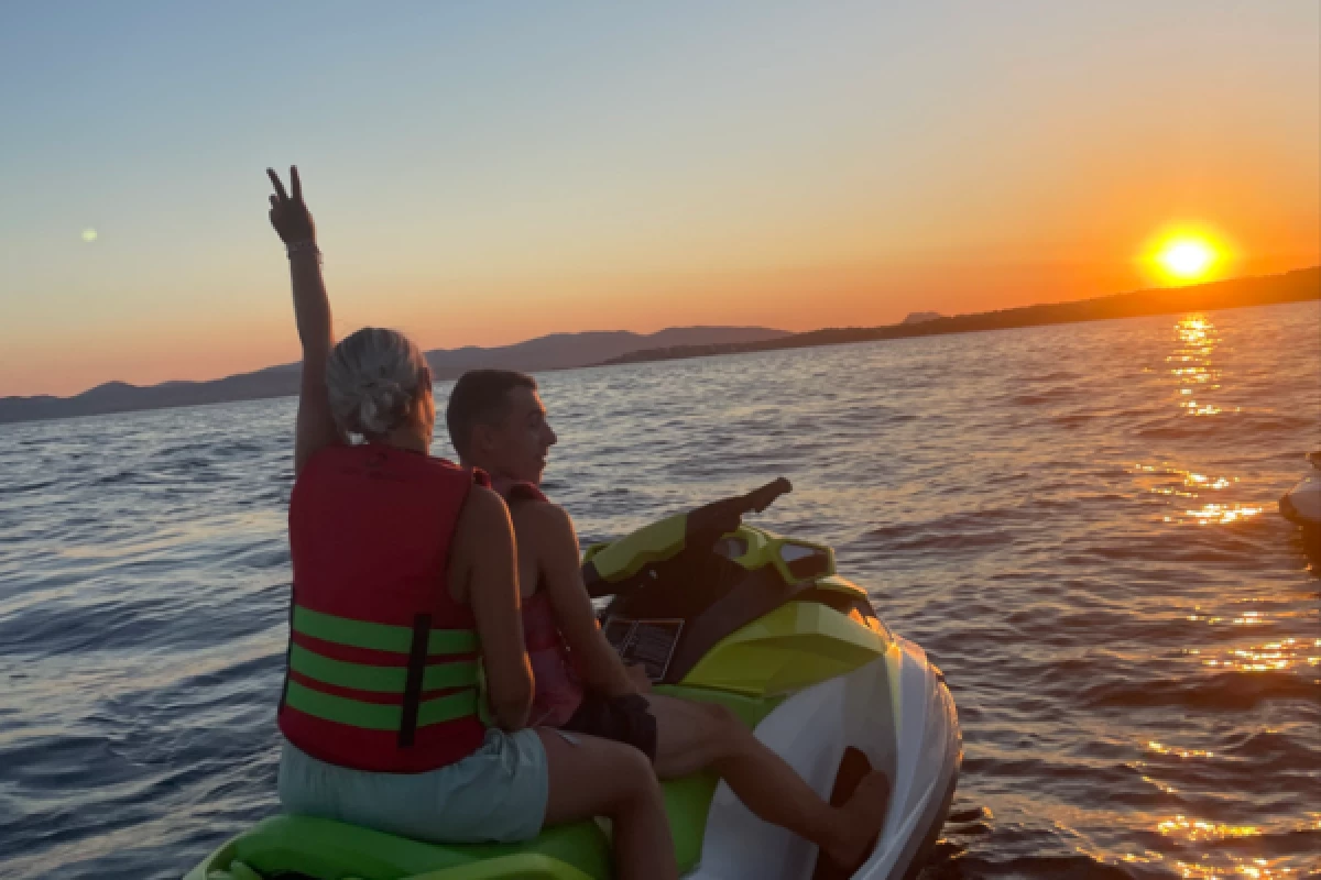 Jet ski tour - Sunset - Agay - Bonjour Fun