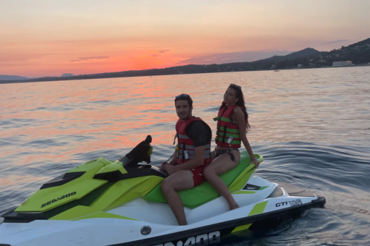 Jet ski tour - Sunset - Agay - Bonjour Fun