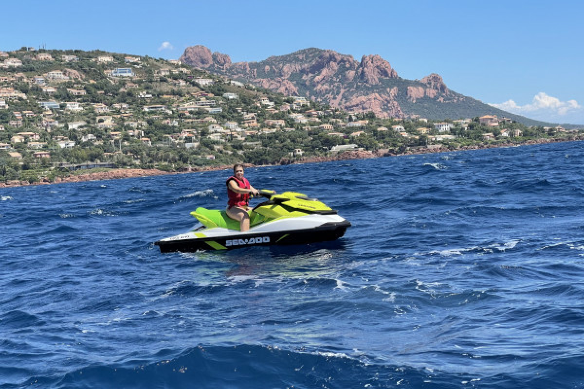 Guided Jet Ski tour - Agay - Bonjour Fun