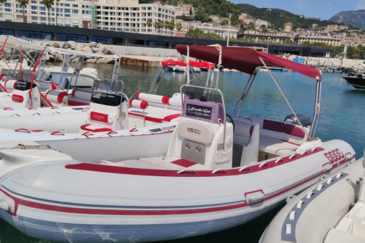 Rent a 115hp dinghy with skipper from Salerno, Barrella Rent - Bonjour Fun