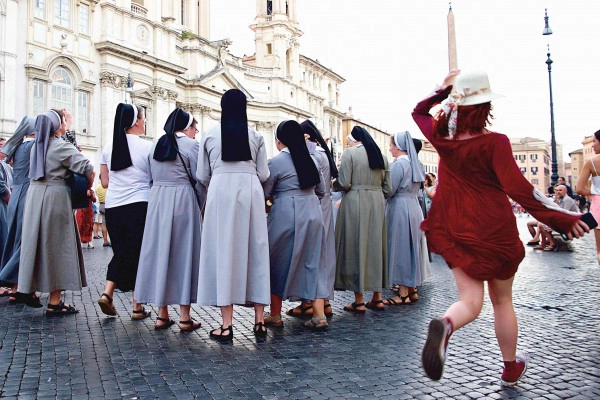 Rome by Day, Street Photography Tour - Bonjour Fun