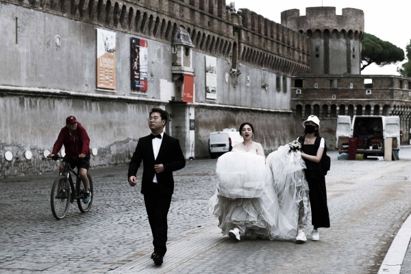 Rome by Day, Street Photography Tour - Bonjour Fun