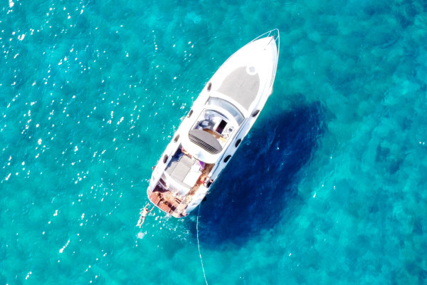 Sail the Amalfi Coast with Yacht Rizzardi Incredible 45 S - Bonjour Fun