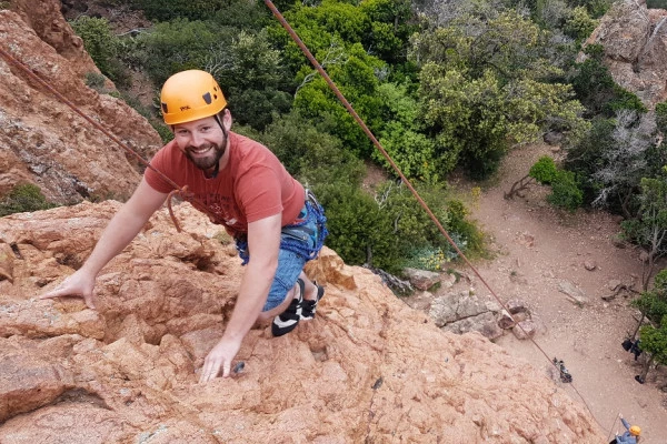 Climbing session the red rocks of Estérel - Saint-Raphaël - Bonjour Fun