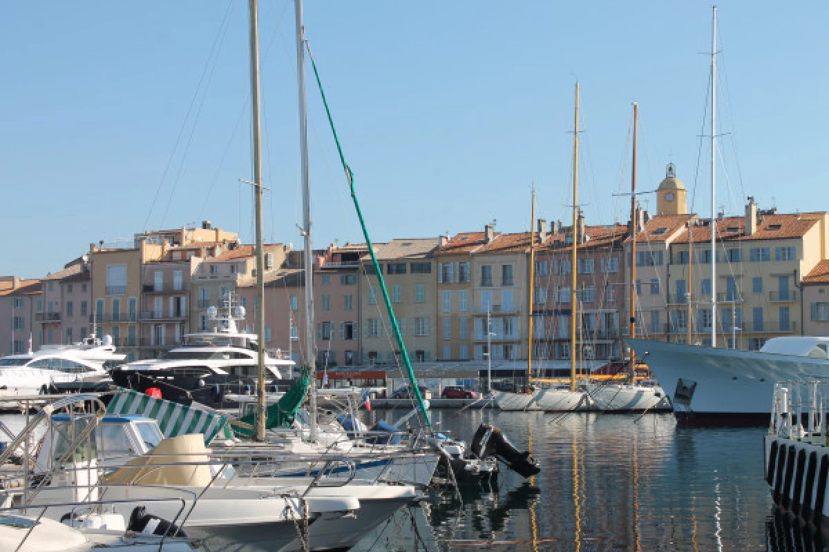 Shared Tour of Saint Tropez - Bonjour Fun