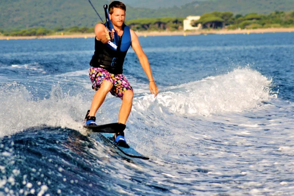 Water skiing - Saint-Raphaël - Bonjour Fun