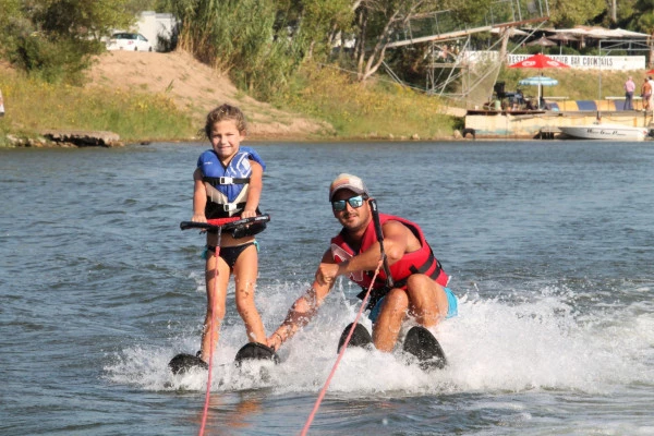 Water ski and wakeboard - Bonjour Fun