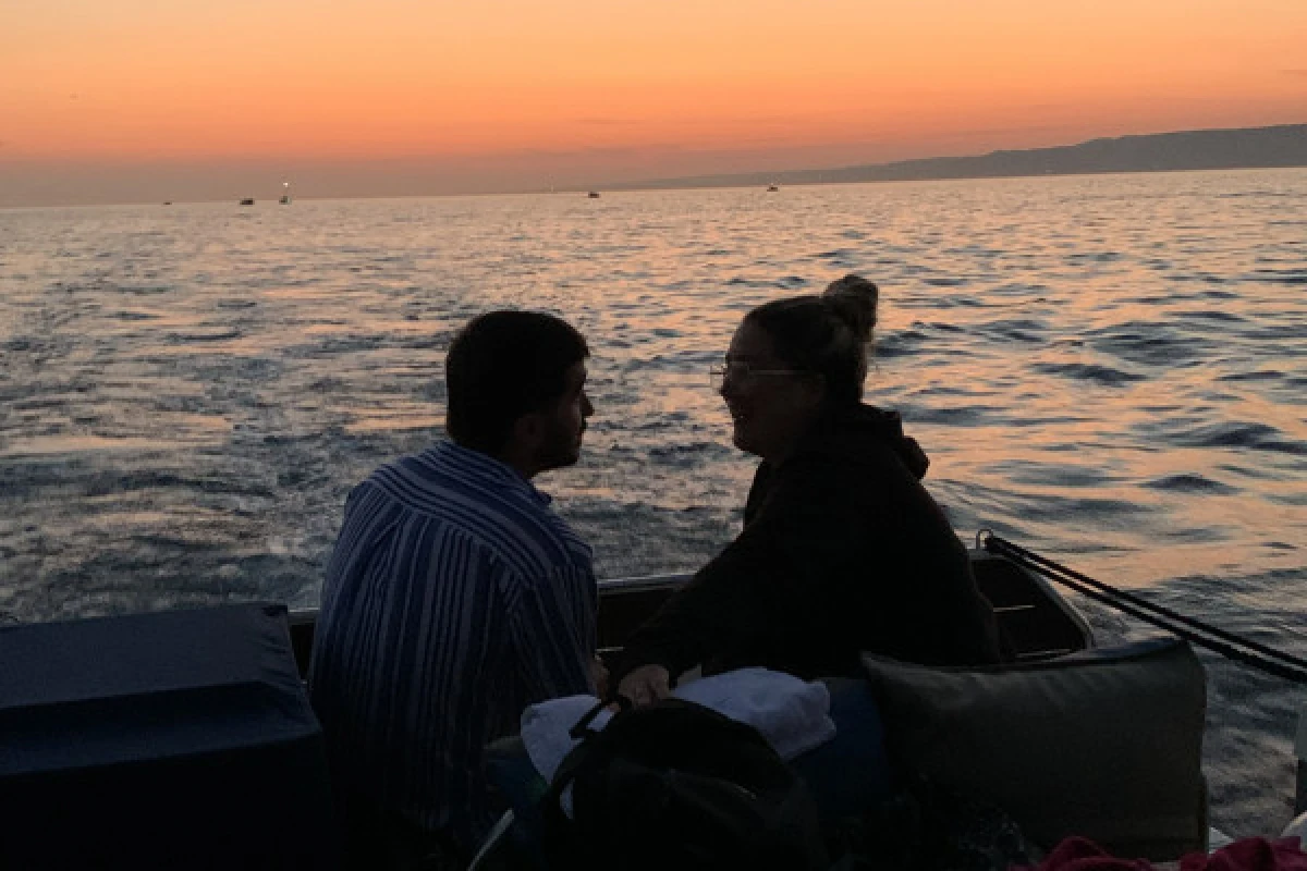 Evening cruise to the Islands - Quay of honnor Town Hall - Bonjour Fun