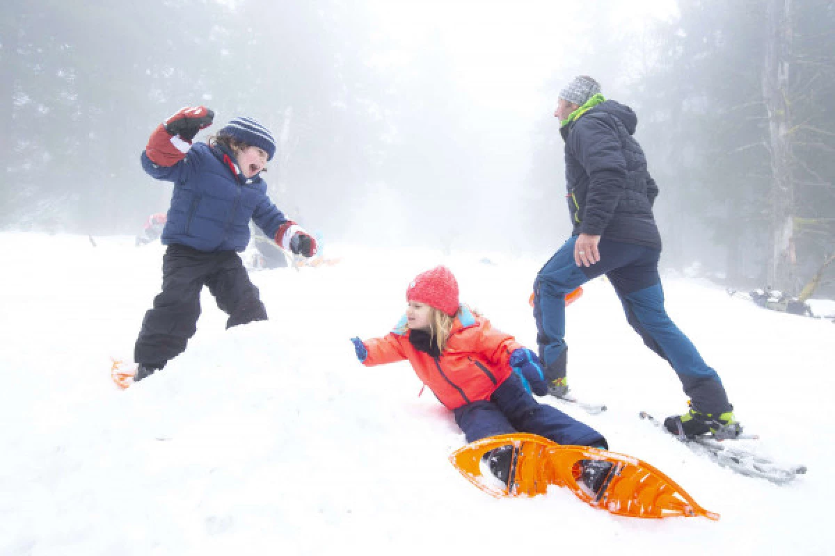 P'tits Trappeurs snowshoe outing - Bonjour Fun