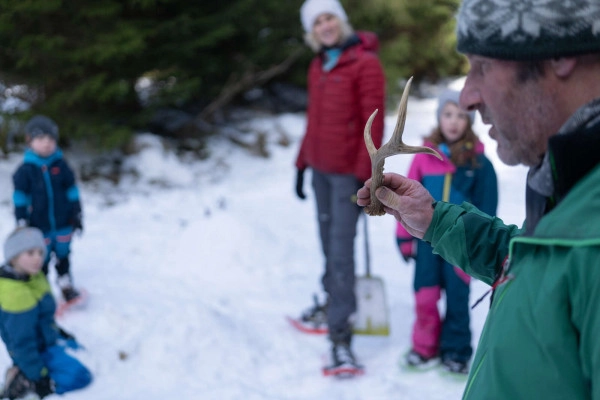 P'tits Trappeurs snowshoe outing - Bonjour Fun