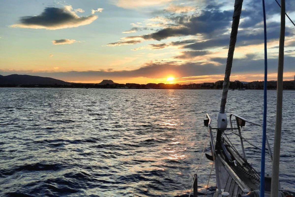 Sailboat sunset outing - La Brigante - Bonjour Fun