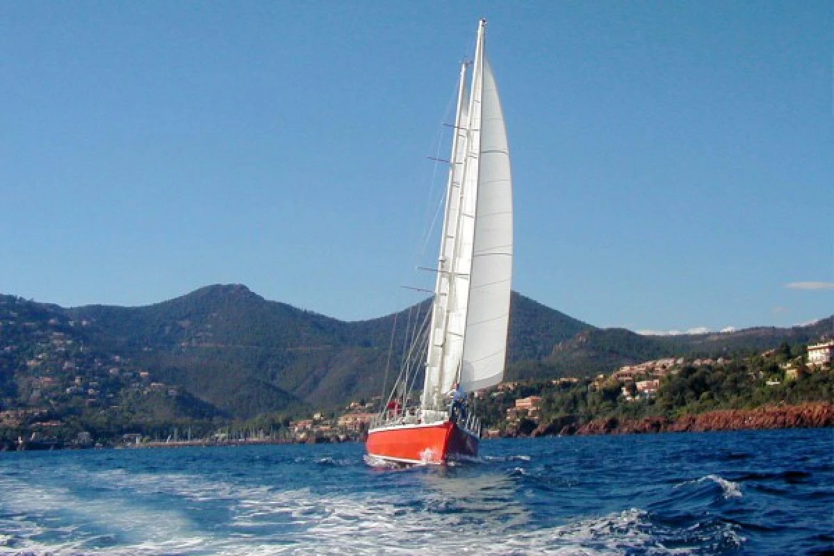 Full-day sailboat outing - La Brigante - Bonjour Fun