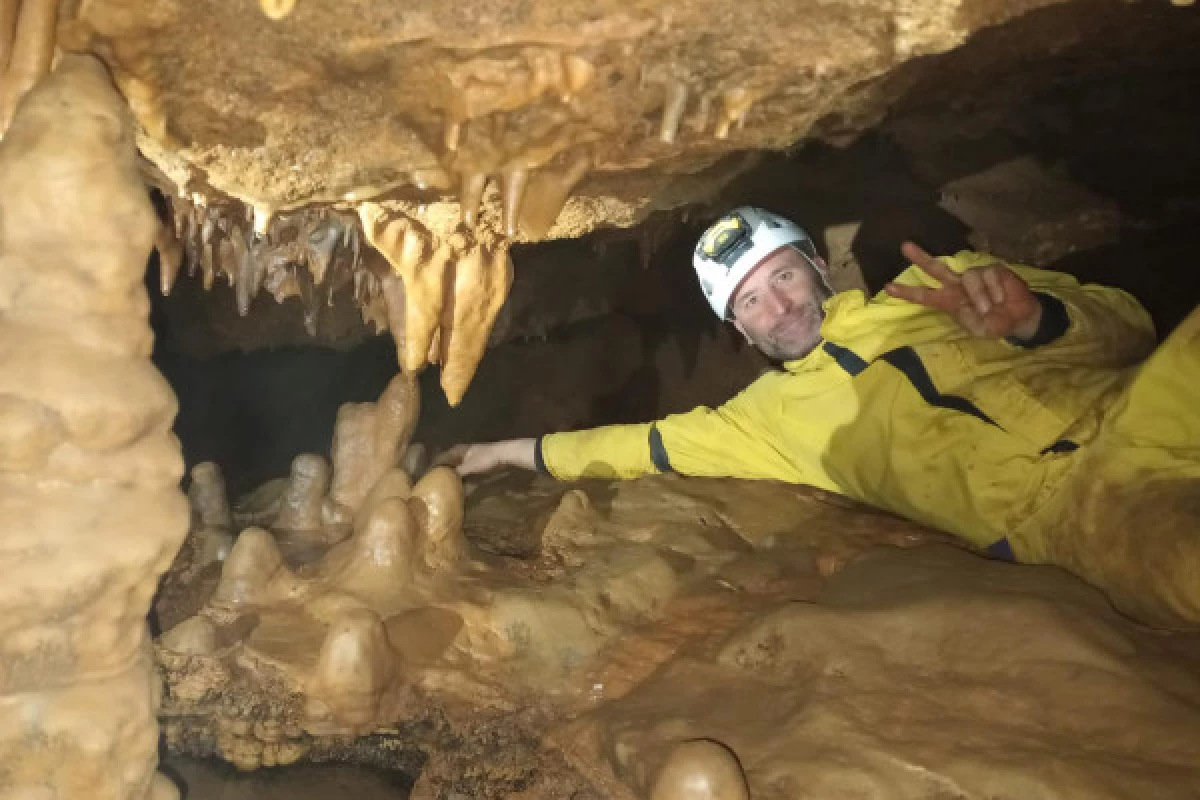 Speleology - Cave of La Mescla - Bonjour Fun