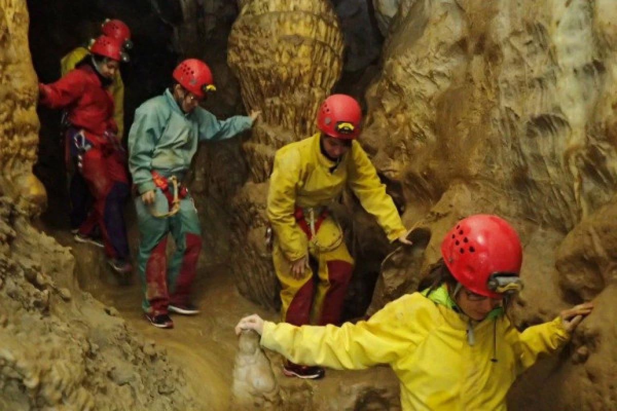 Speleology - Cave of Mons - Bonjour Fun