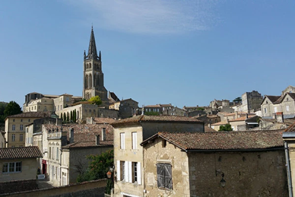 St-Emilion : Heritage  and Tradition - Bonjour Fun