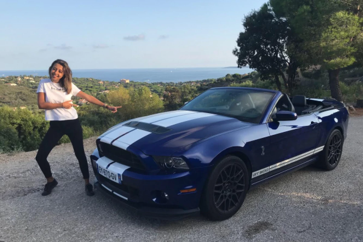 Mustang Shelby GT500 Driving Experience - Bonjour Fun