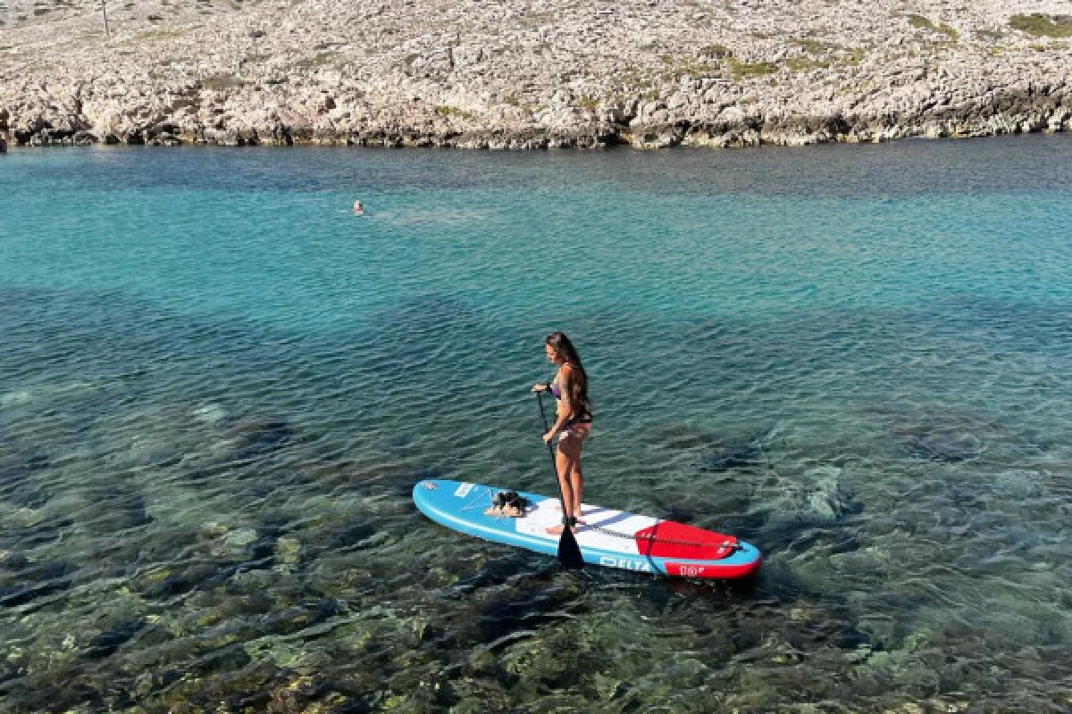 Stand Up Paddle Calanques of Marseille - Bonjour Fun