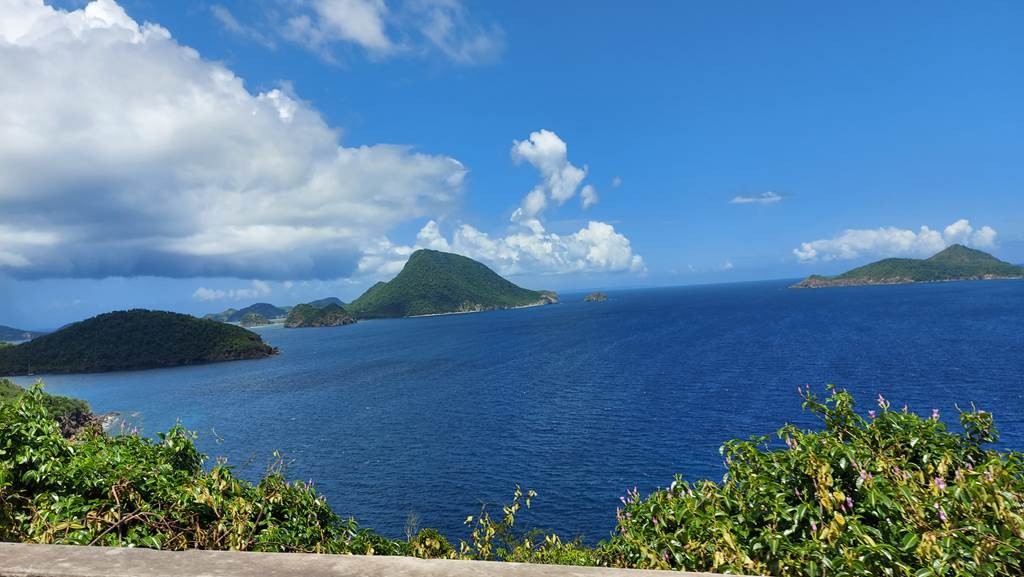 Lowland, authentic island - Bonjour Fun