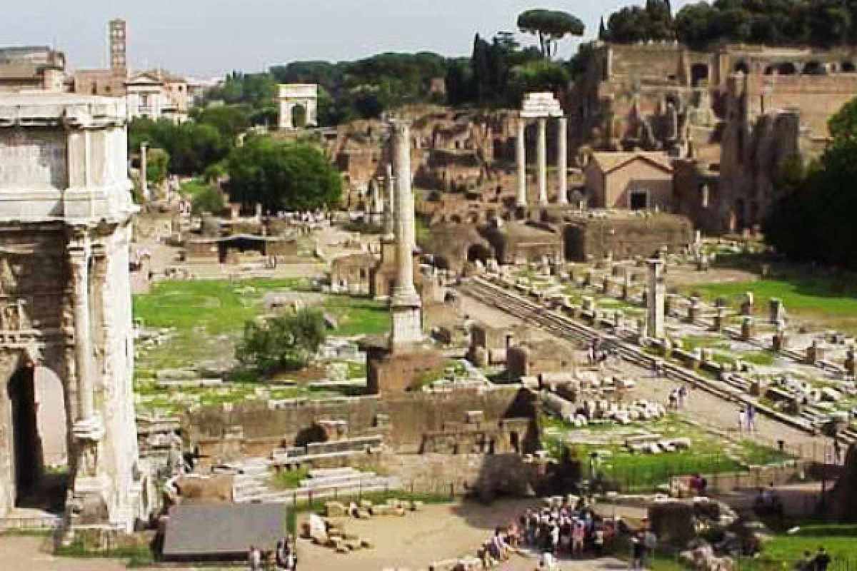 Tour Pompeii and Sorrento from Naples - Group Tour - Bonjour Fun