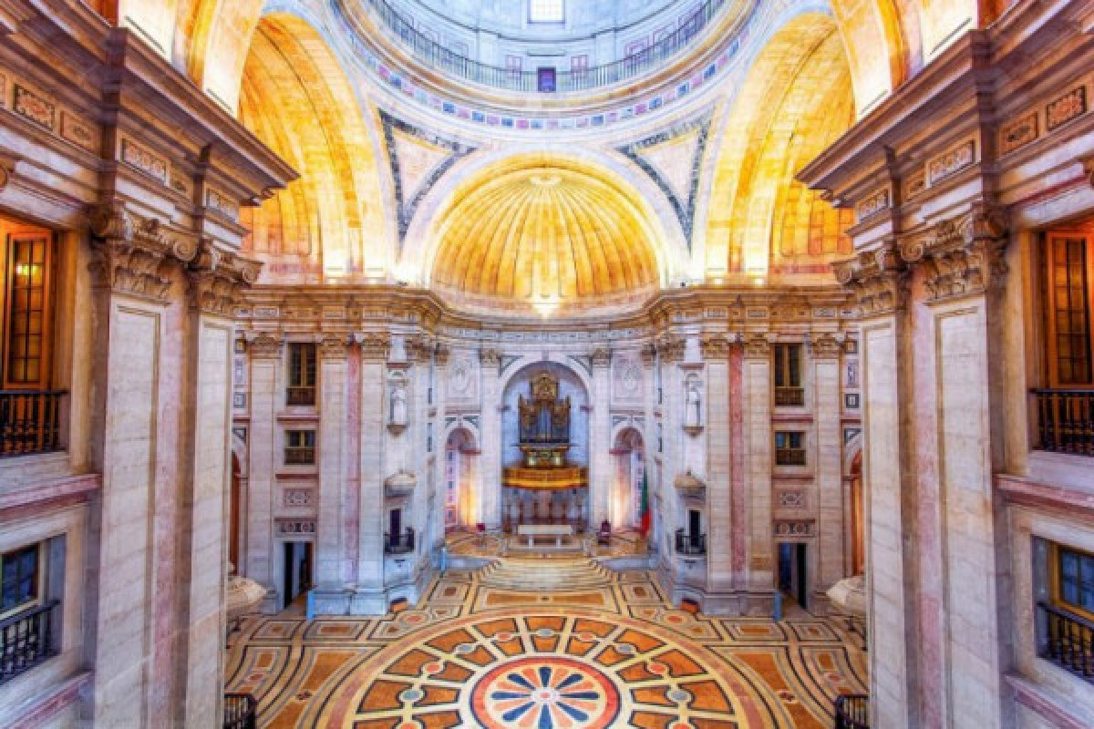 Typical Lisbon - Tuk Tuk Tour - Bonjour Fun