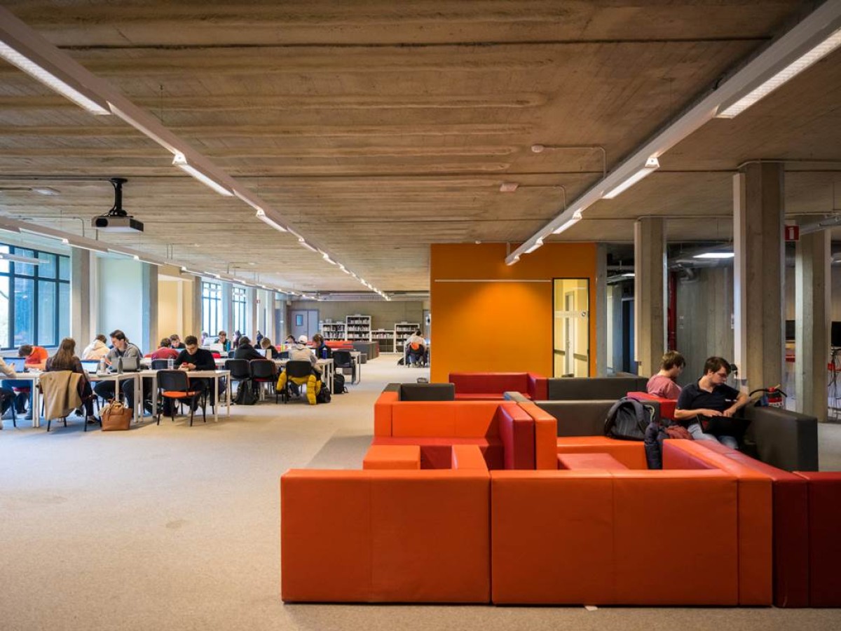 UCLouvain côté coulisses - Bonjour Fun