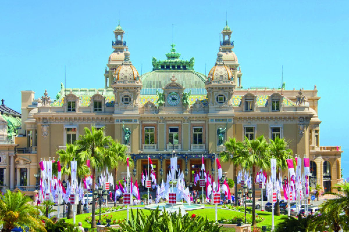 A DAY IN MONACO Small-Group Tour - Bonjour Fun