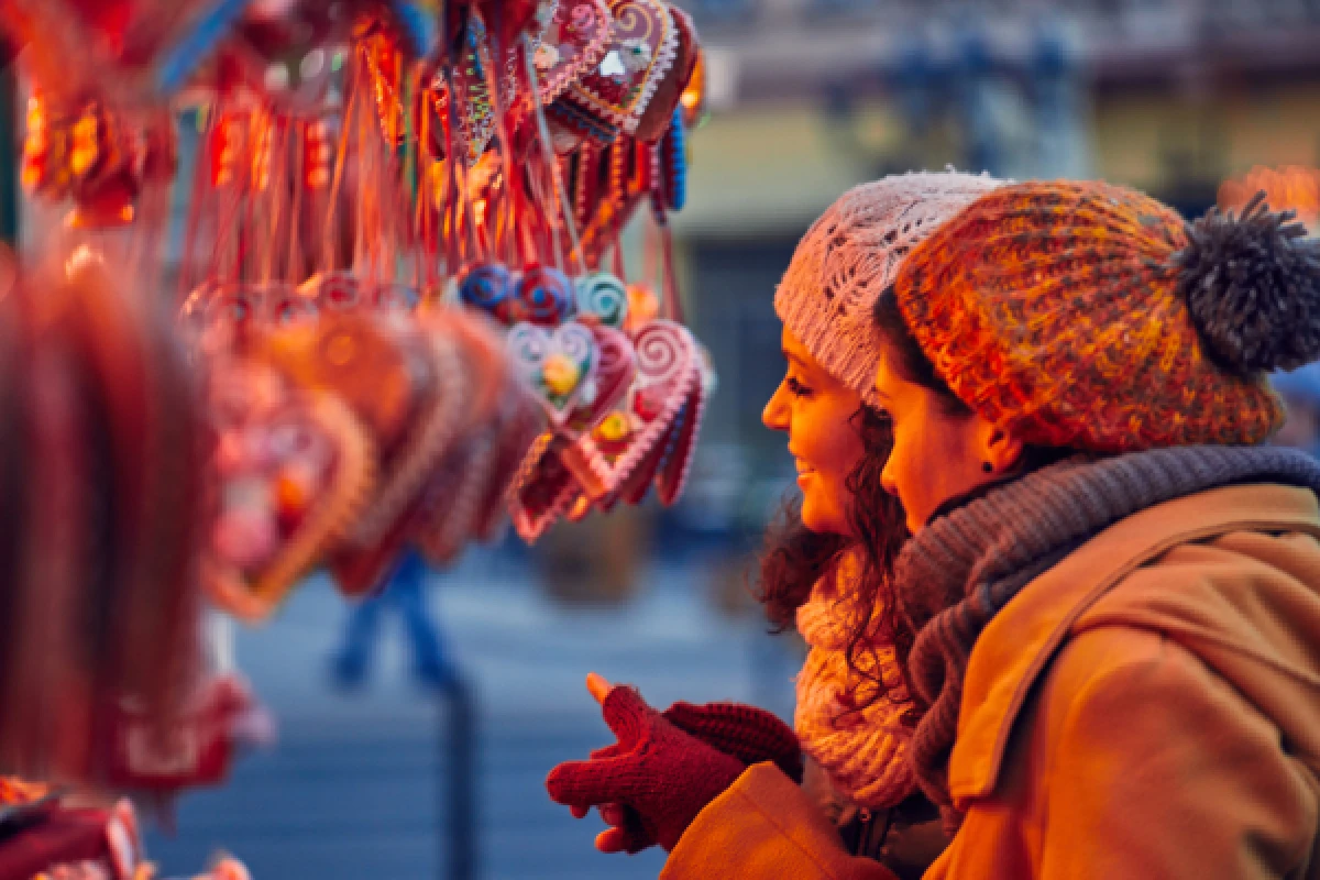 Unusual treasure hunt on Christmas markets Montpellier - Bonjour Fun