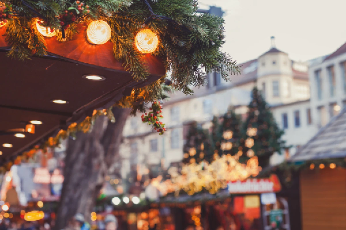 Unusual treasure hunt on Christmas markets Tours - Bonjour Fun