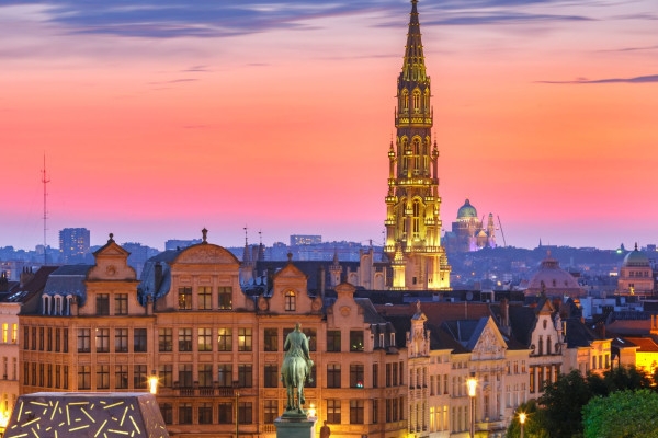 Unusual treasure hunt on the Christmas market (Bruxelles) - Bonjour Fun