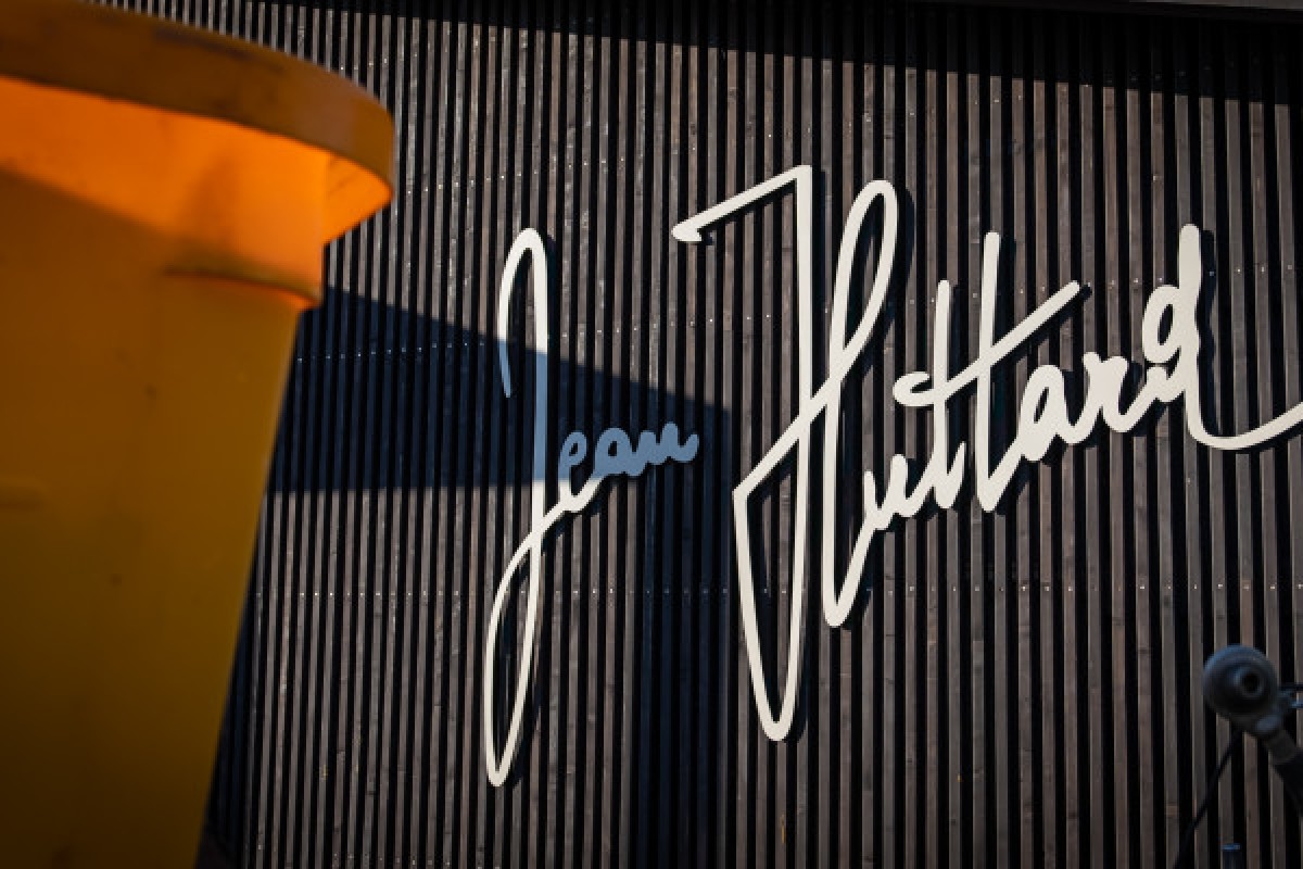 Lunch in the Vineyard - Bonjour Fun