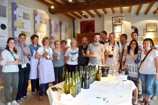 Visit and Chablis wine tasting at Domaine Clotilde Davenne in English - Bonjour Fun