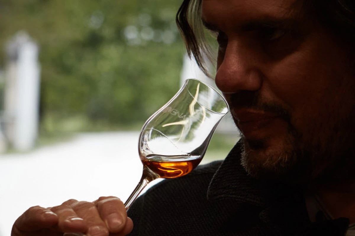 VISIT AND ARMAGNAC TASTING - Bonjour Fun